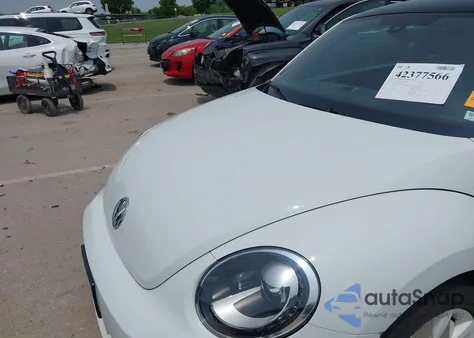 2019 Volkswagen Beetle 2.0T Final Edition Se/2.0T Final Edition Sel/2.0T S из США, поврежденный, VIN 3VWFD7AT4KM703954